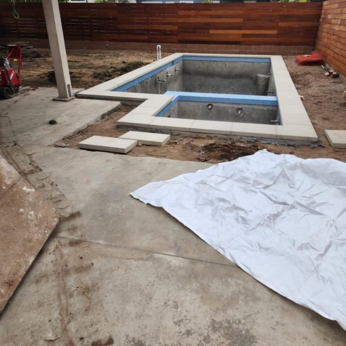 5a89879f-e60d-4eb1-ab68-36b12ba30b8b-1